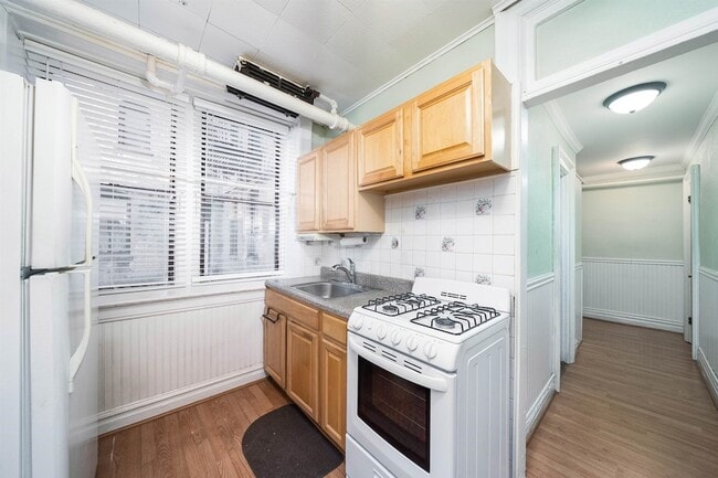 Photo - 179 Manhattan Ave Apartment