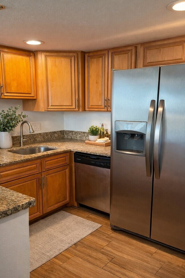 Foto del edificio - 400 E Colonial Dr