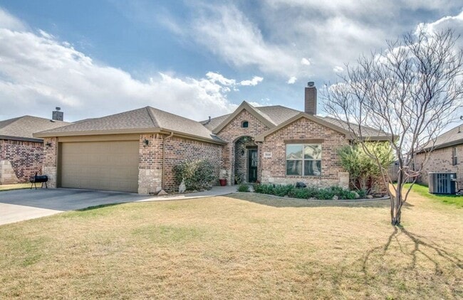 Building Photo - 4 Bedroom 3 Bath, located in Wolfforth, TX
