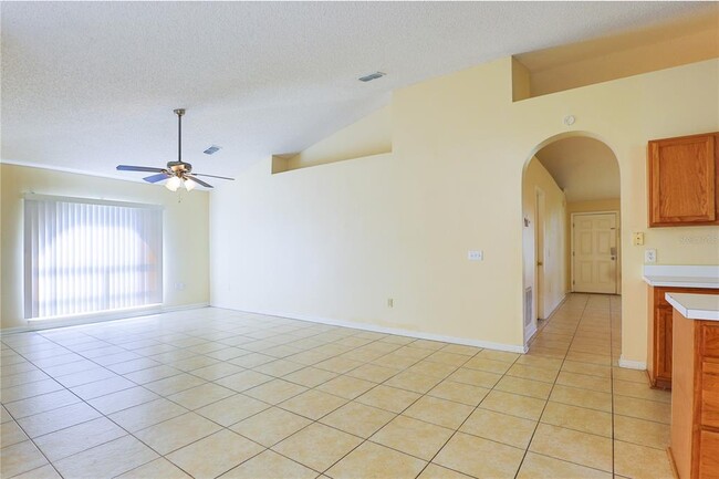 Building Photo - 956 Gascony Ct