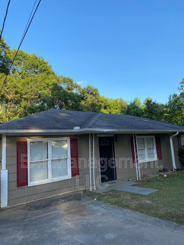 Building Photo - 1108 George Cir