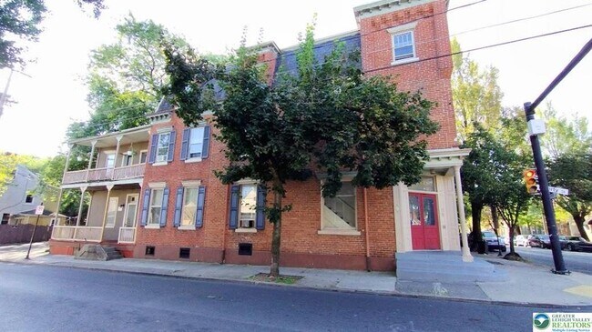 Building Photo - 443 N Eighth St