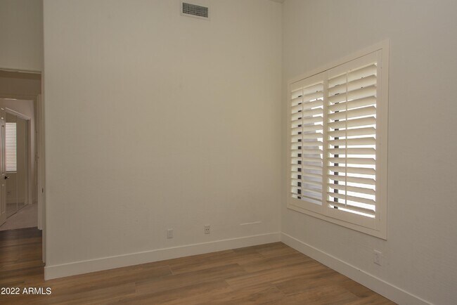 Building Photo - 22420 N 48th St