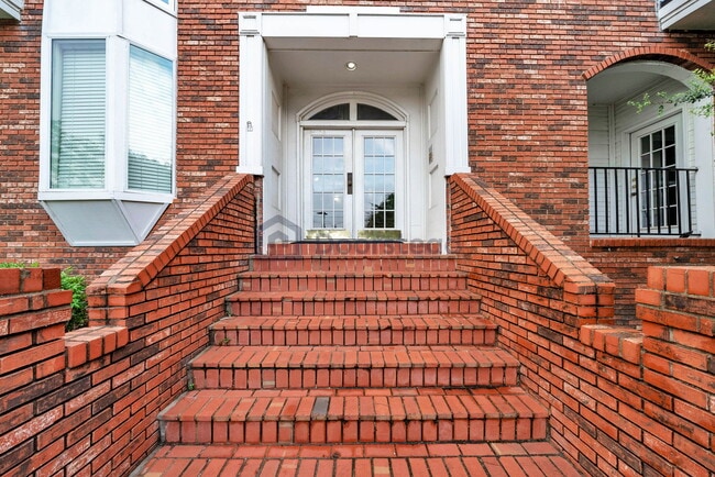 Building Photo - 4034 Rawlins St