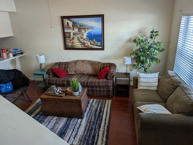 Foto del edificio - 2738 W Tharpe St