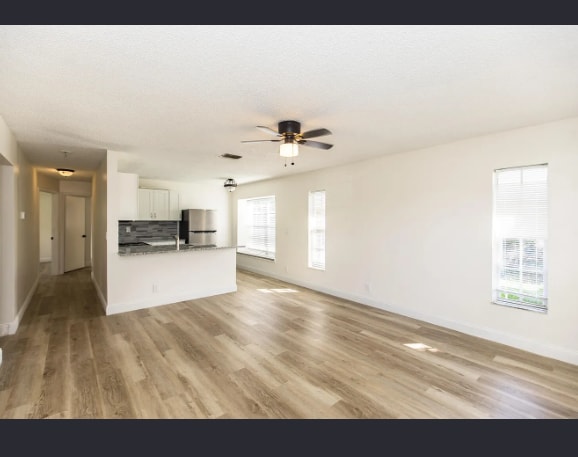 Building Photo - 2634 W 28th St