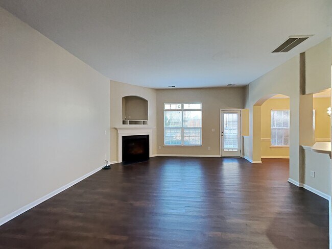 Building Photo - 6322 Sackett Way