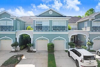 Building Photo - 2050 Park Crescent Dr
