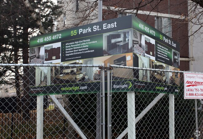 Photo du bâtiment - 55 Park Street East