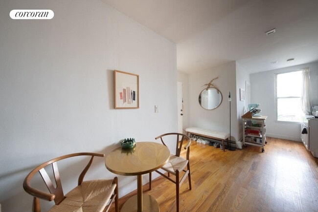 Foto del edificio - 277 Starr St