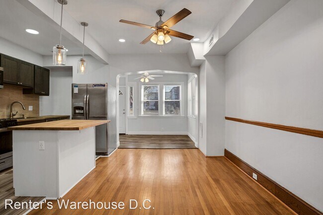 Foto del edificio - 4 br, 2.5 bath House - 5007 5th Street NW
