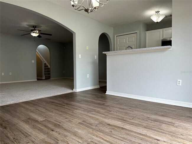 Foto del edificio - 3805 Hampstead Ln