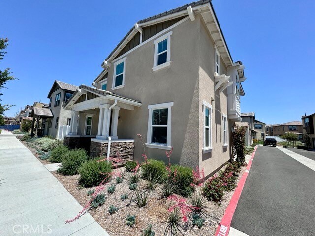 Building Photo - 40572 Melrose Dr