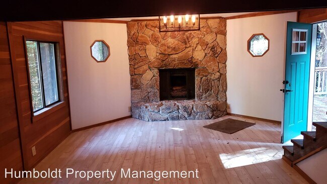 Building Photo - 4452 Greenwood Heights Dr