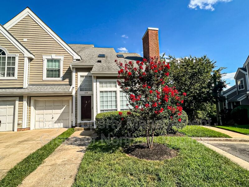 Foto principal - 428 Overlook Dr