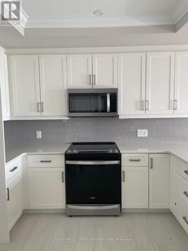 Photo du bâtiment - 460-460 Callaway Rd