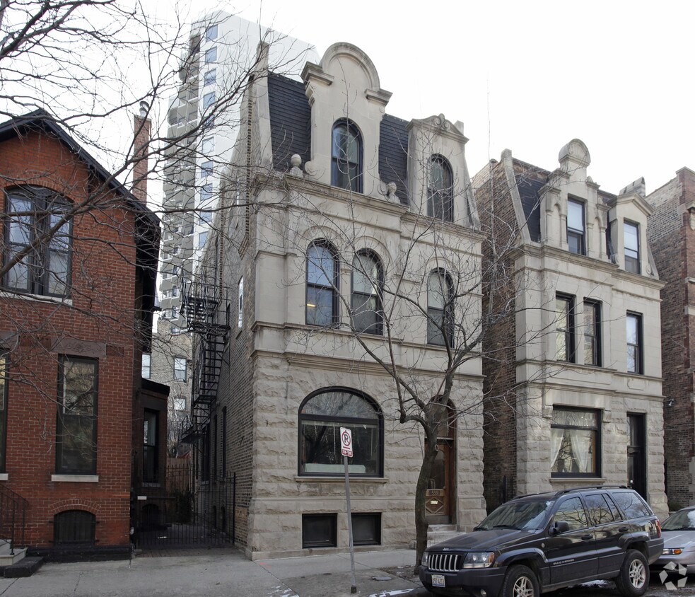 Primary Photo - 533 W Wrightwood Ave