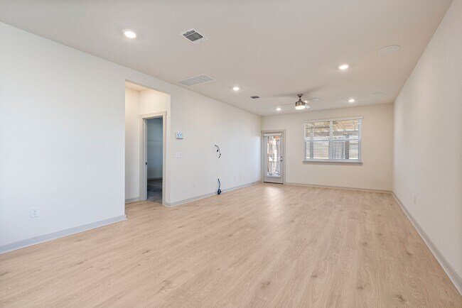 Foto del edificio - Modern comfort meets Austin flavor, 3-bed gem in Northeast ATX!