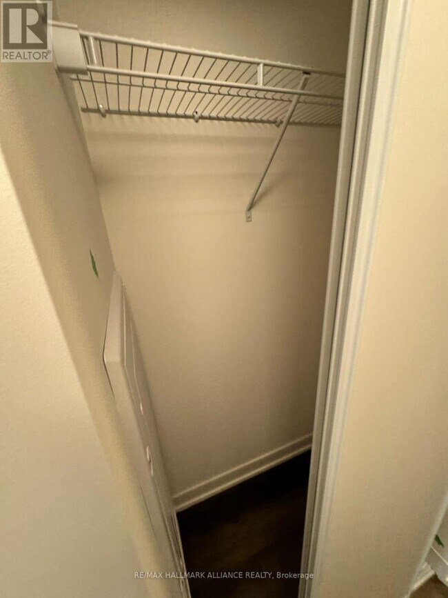 Photo du bâtiment - 500 Wilson Ave