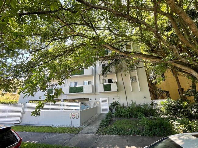 Foto del edificio - 130 Mendoza Ave