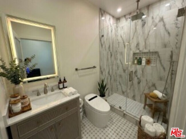 Foto del edificio - 1000 S Sherbourne Dr