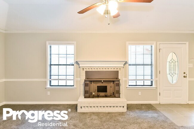 Foto del edificio - 4531 Green Creek