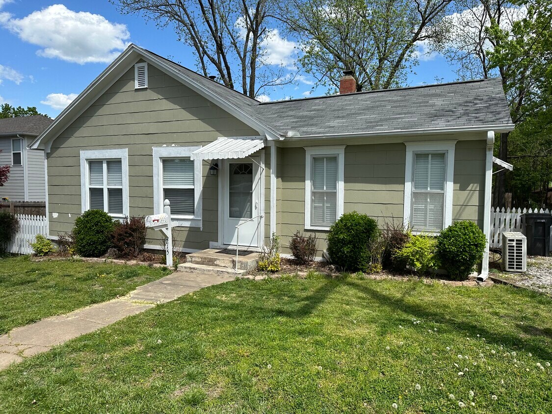 215 N 7th St, Rogers, AR 72756 House Rental in Rogers, AR