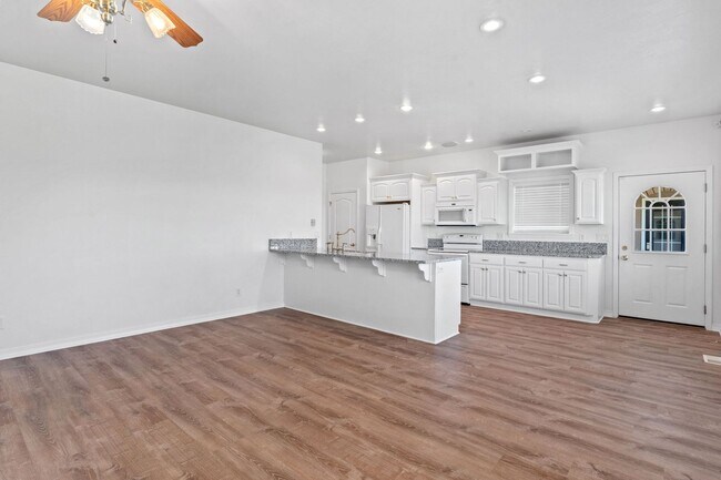 Building Photo - Deerridge Dr (11178)