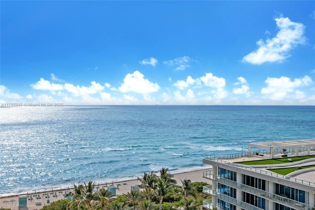 Building Photo - 6801 Collins Ave