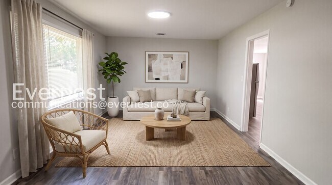 Foto del edificio - 3744 Thrushwood Dr