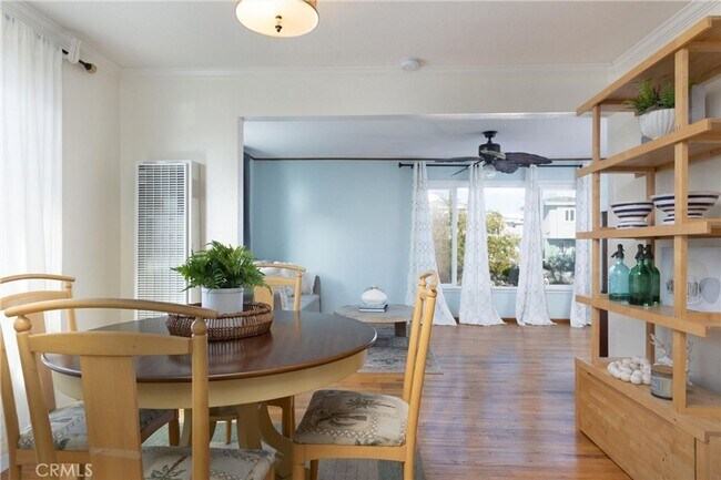 Foto del edificio - NEW TO THE MARKET Cozy 2 Bedroom 1 Bathroo...