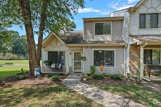 Building Photo - 4115 N Course Dr
