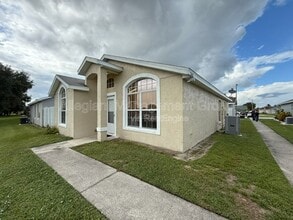 Building Photo - 2362 Harbor Town Dr