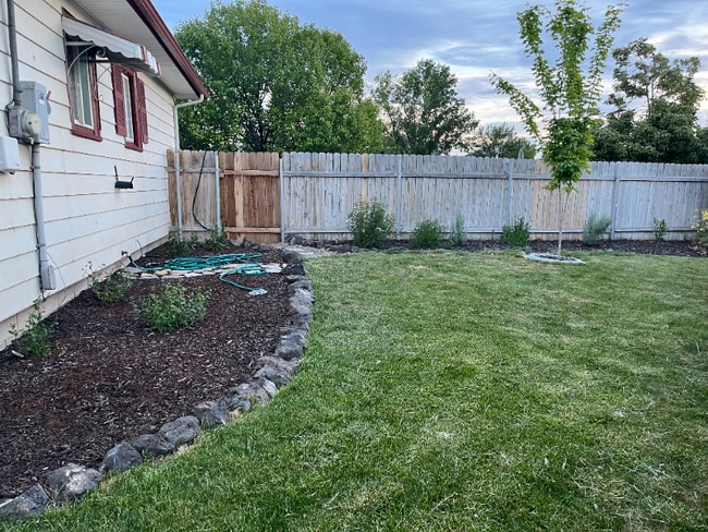 Building Photo - 628 4th Ave N