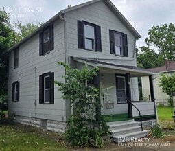 Building Photo - 875 E 144th St