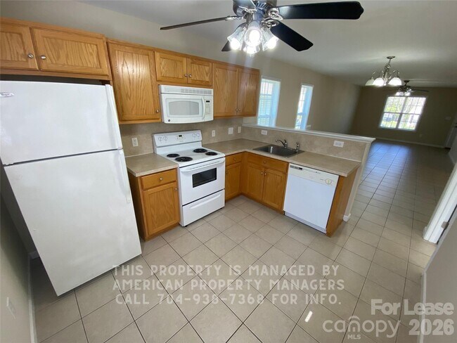 Foto del edificio - 4135 Broadstairs Dr SW