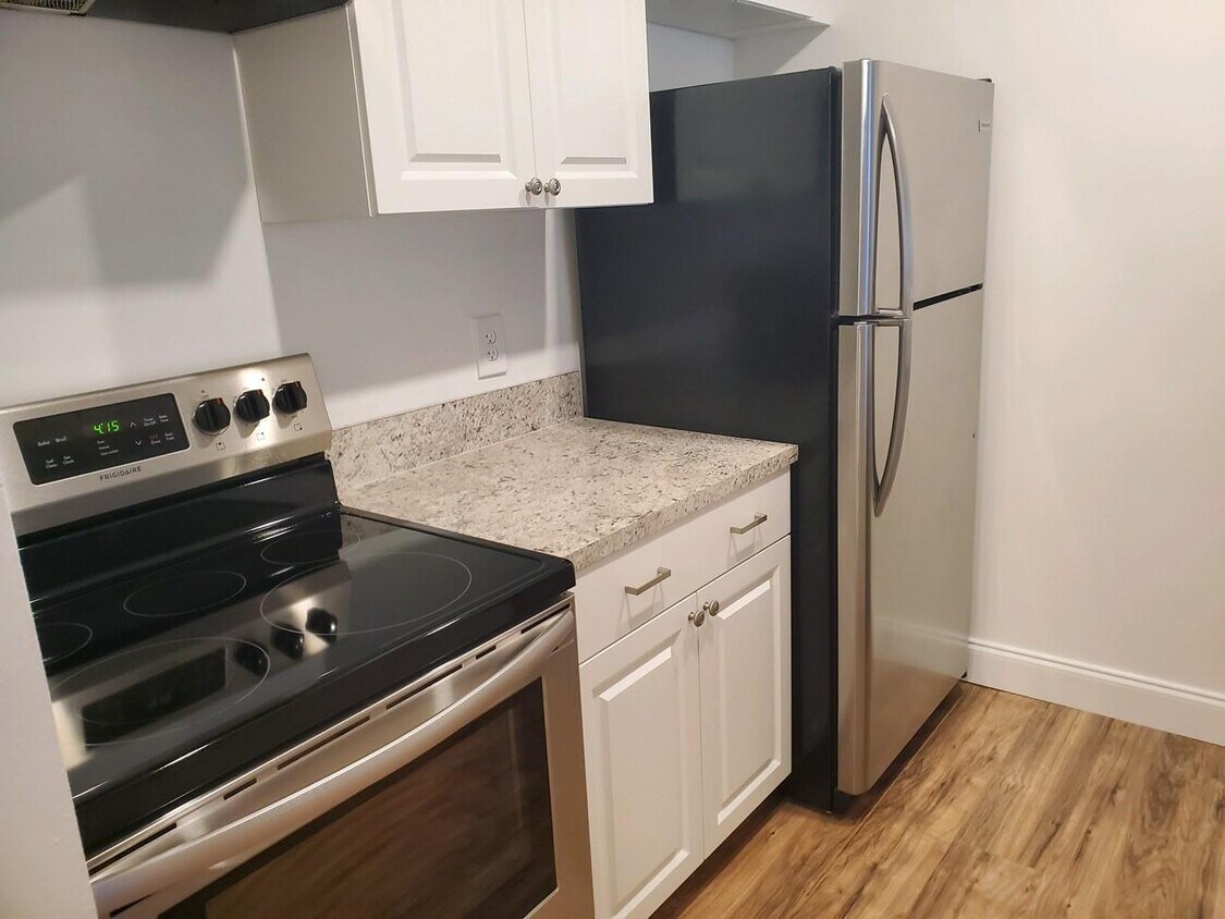 Foto principal - 825 NW 13th St