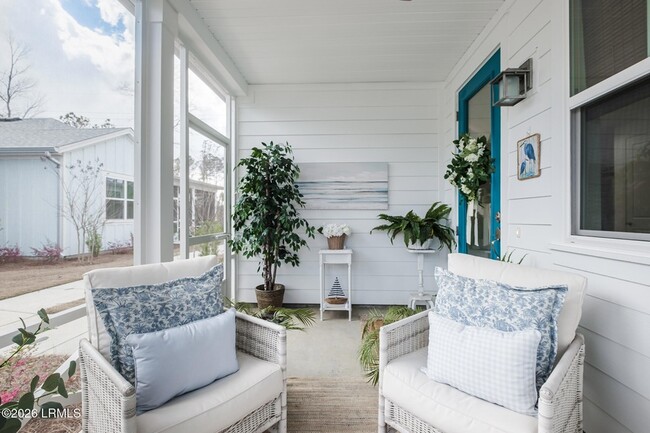 Building Photo - 171 Tropics Ave