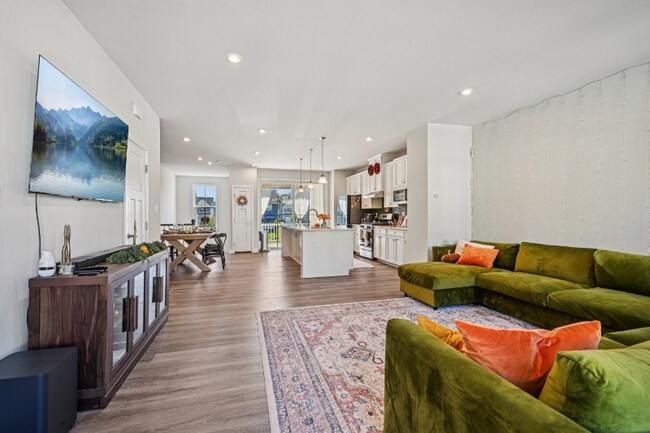 Foto del edificio - 134 Torrey Dr