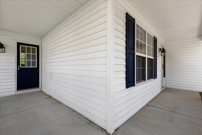 Building Photo - Clayton Home For Rent