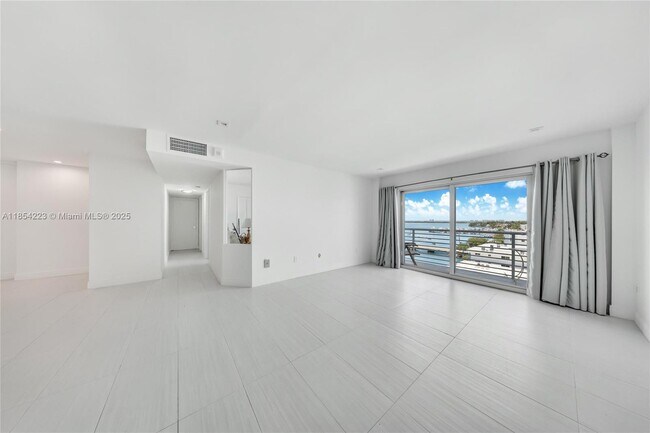 Foto del edificio - 1450 Lincoln Rd
