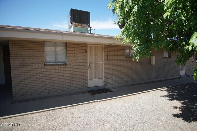 Foto del edificio - 8608 Lawson St