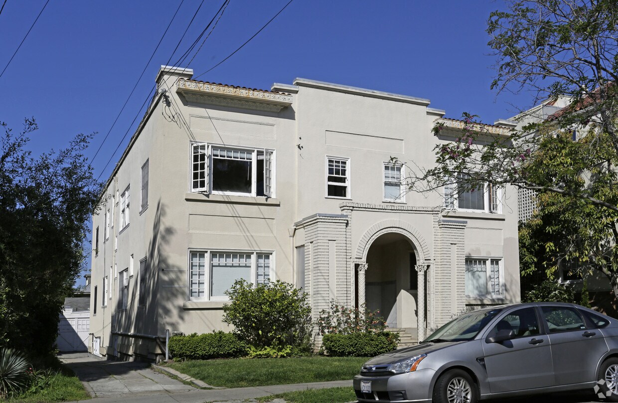 Foto del edificio - 3118 College Ave
