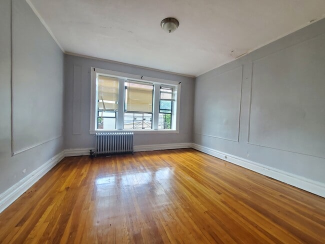 233 Weequahic Ave Unit 13 - 229 Weequahic Ave