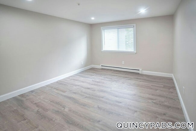 Foto del edificio - 22 Presidential Dr