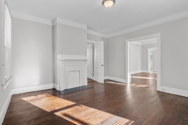 Foto del edificio - 1734 Fenwick St