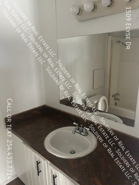 Foto del edificio - 1509 Elyse Dr