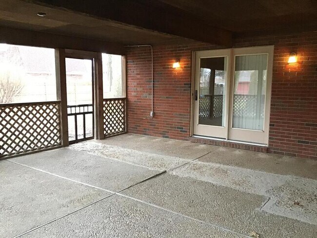 Foto del edificio - 703 N Lincoln Ave
