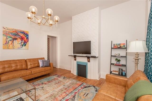 Foto del edificio - 203 W 11th St