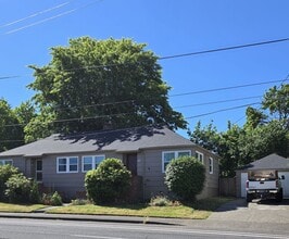 Building Photo - 7020 NE Halsey St
